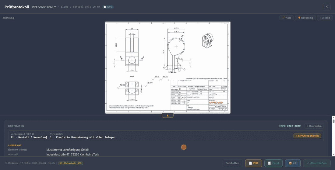 Workflow-Demo: Klemme öffnen, 26 Auto-Ballons platzieren sich auf den Maßangaben, Tabelle mit Confidence-Badges pro Merkmal.